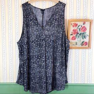 Torrid metallic star pleated v neck tank top